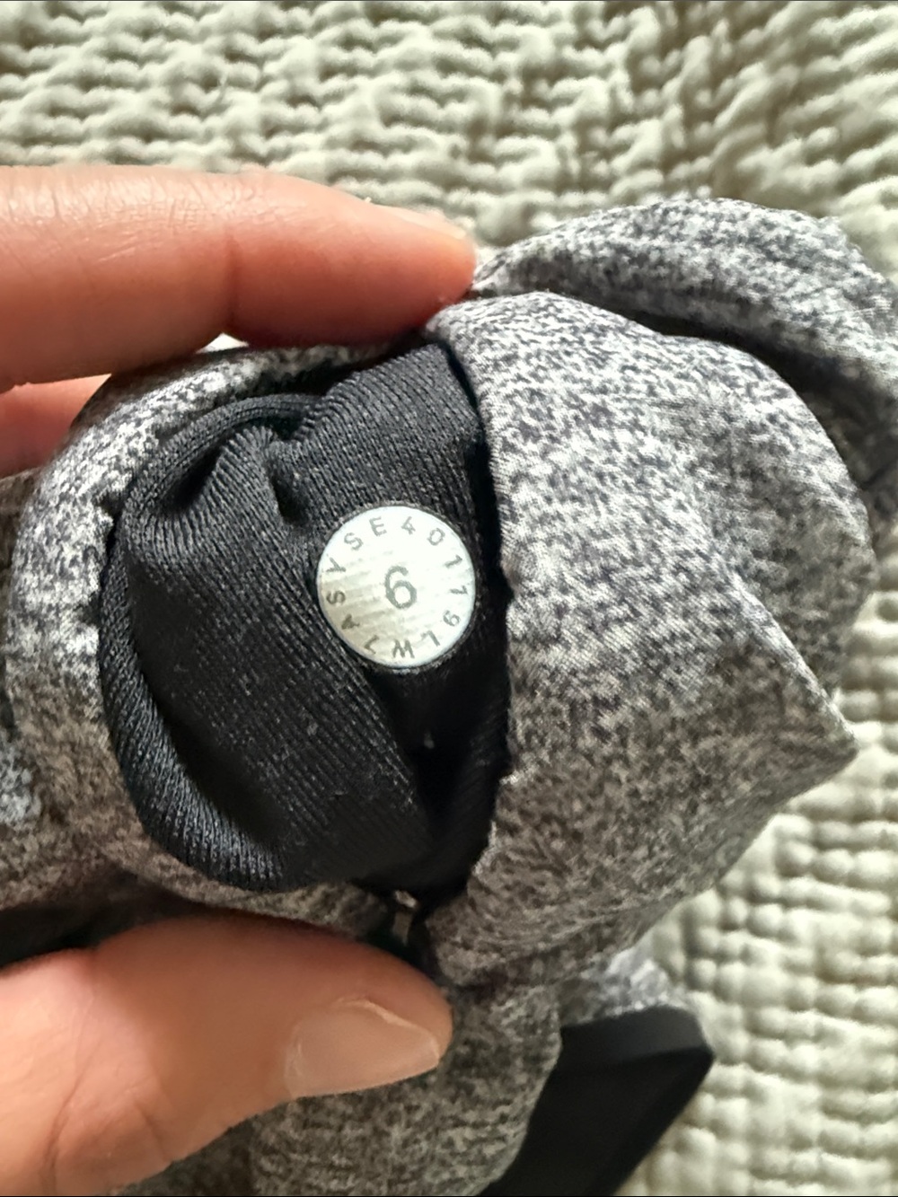 lululemon reversible grey and black size 6 shorts - Picture 4 of 5